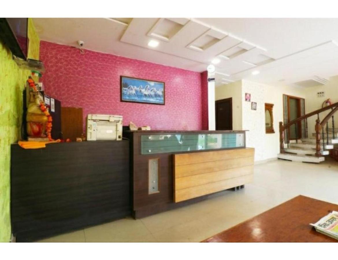 Hotel Kirandeep Agra Агра Экстерьер фото